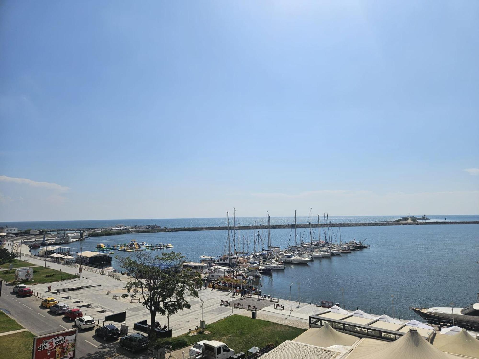 Ferienwohnung Blue Marina Sea View Mangalia Exterior foto